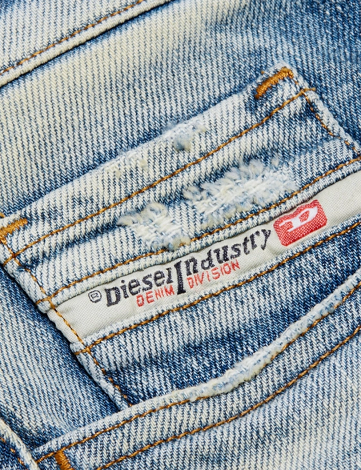 Diesel - Jean Femme Regular D-Air 7R4 Délavé
