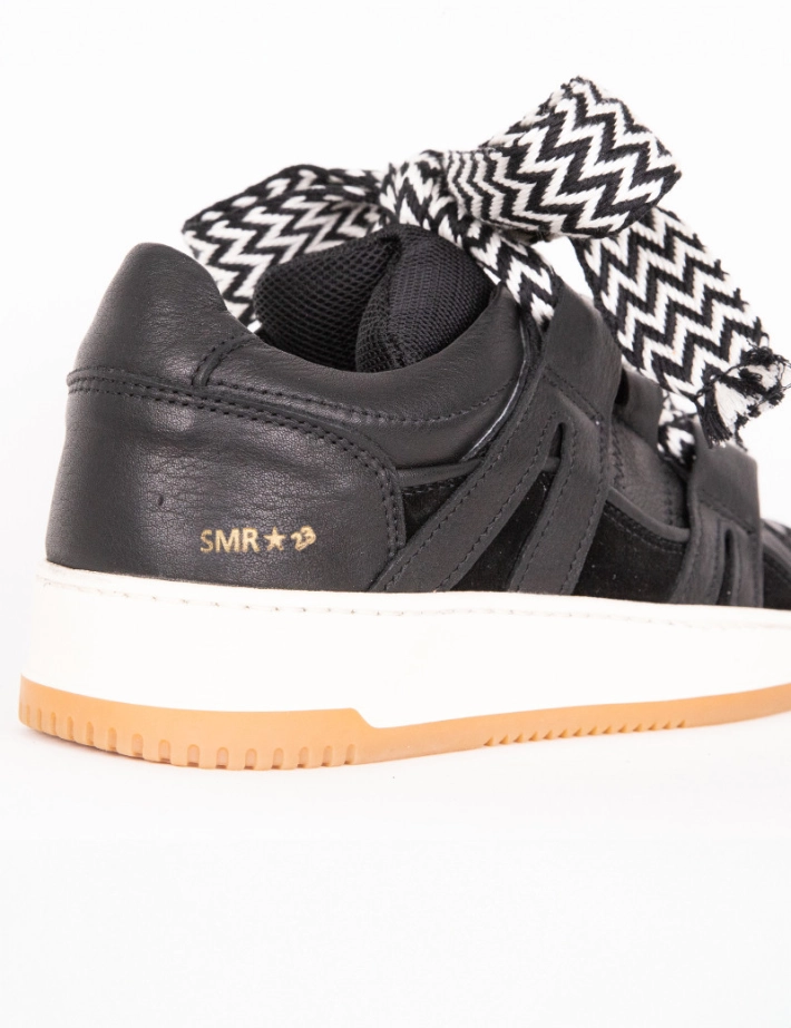 Baskets Inna B328 Noires Lacets Rayés