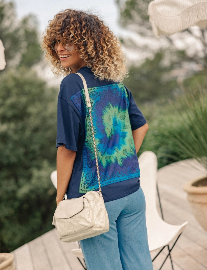 Adoré T-shirt Femme Oversize Dessin au Dos Carmen Marine - 3