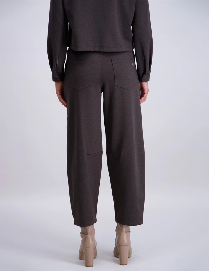 PLEASE Pantalon Coupe Ballon Marron