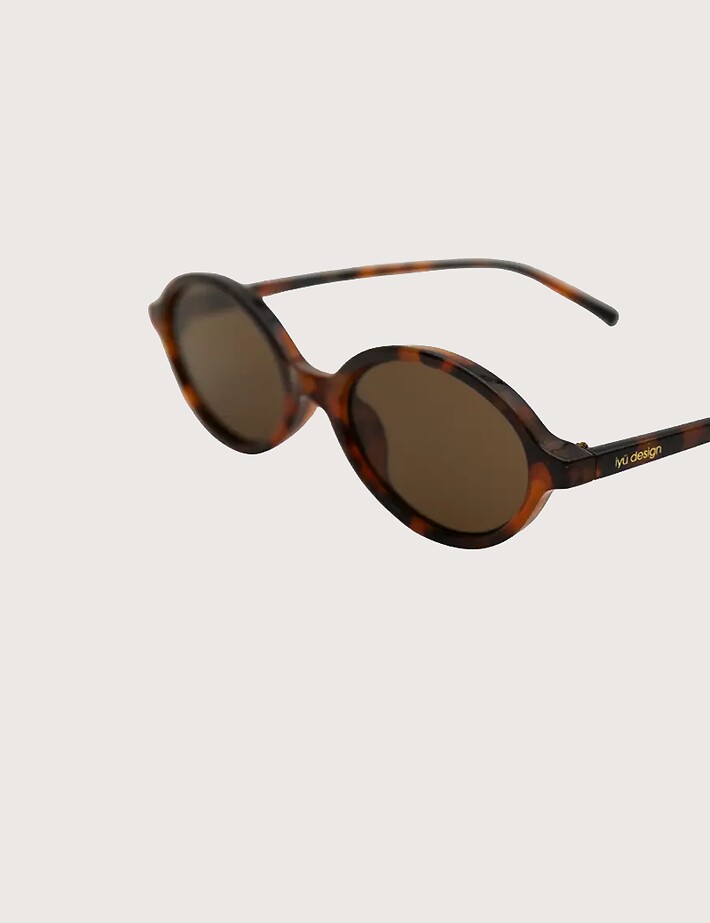 IYÜ Design Lunettes de Soleil Lena Ecaille Marron - 2