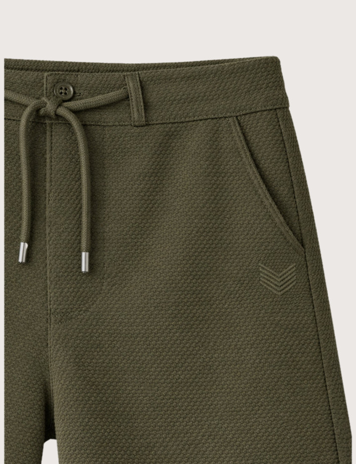 HBT Summer Chic Pique Wave | Matt Short Bermuda Kaki Homme - 2