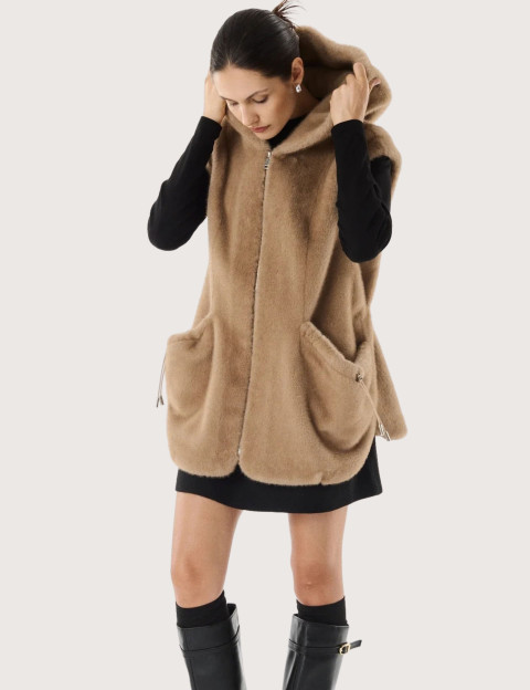 Giovanni Paris Manteau Femme en Fausse Fourrure sans Manches Maury Taupe - 2