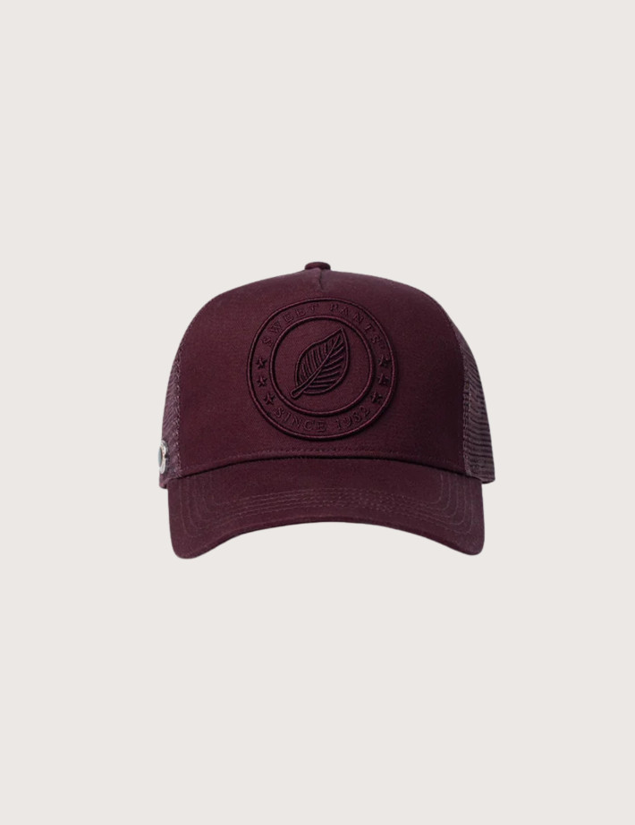 SWEET PANTS Casquette Trucker Unie Brod 3D Bordeaux
