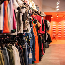 Devanture magasin aix les milles