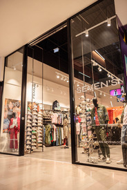 Devanture magasin aix les milles