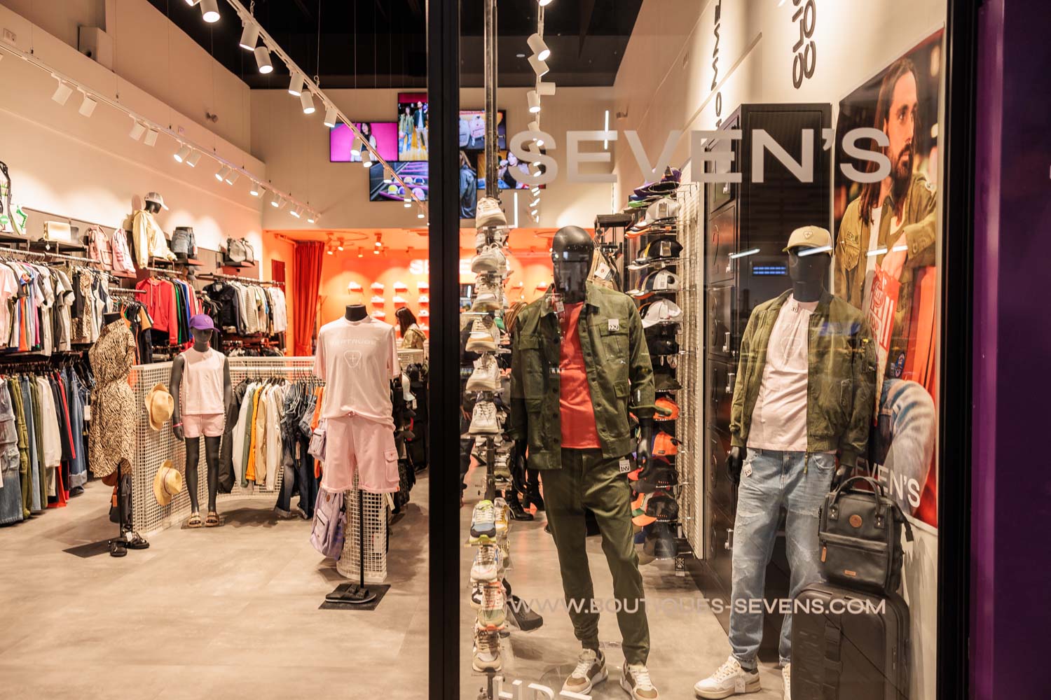 Devanture magasin aix les milles
