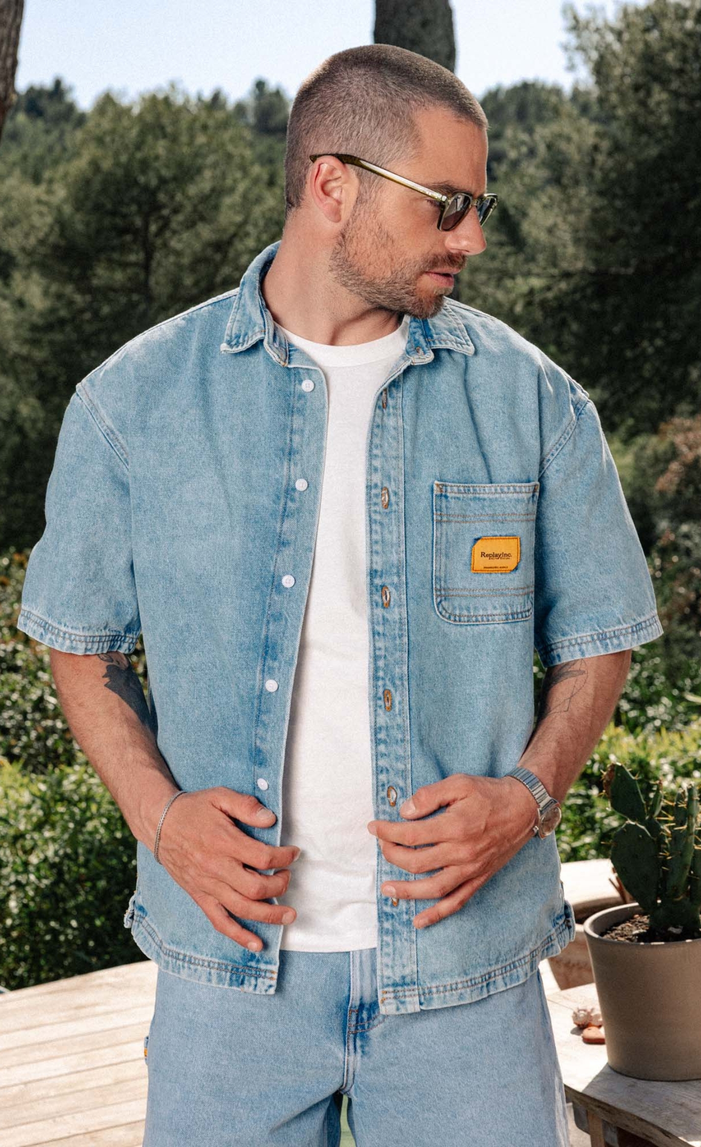 Total Look Light Wash